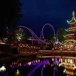 Location - Steps From Tivoli & Nyhavn Апартаменты