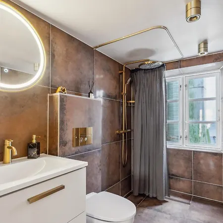 Location - Steps From Tivoli & Nyhavn