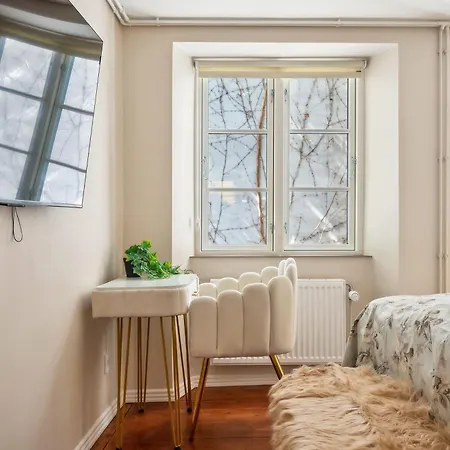 Location - Steps From Tivoli & Nyhavn