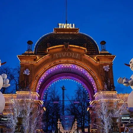 Location - Steps From Tivoli & Nyhavn