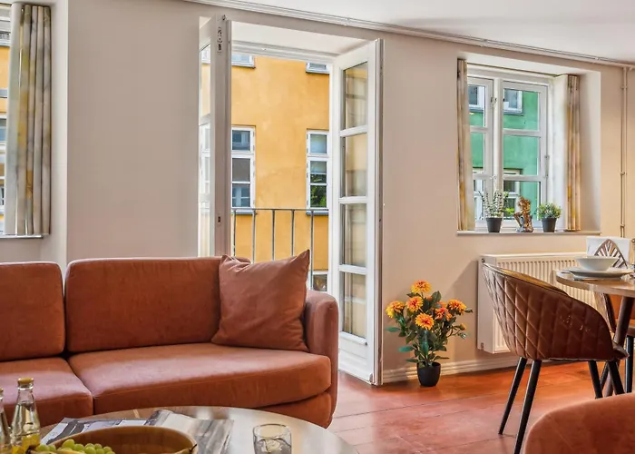 Location - Steps From Tivoli & Nyhavn Apartament