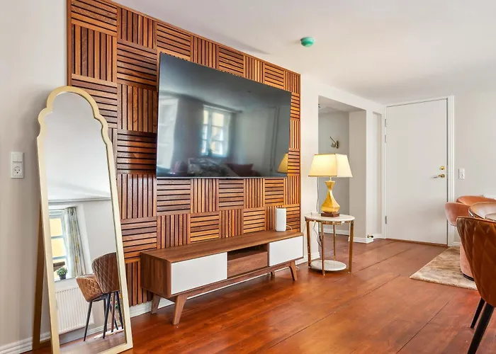 Location - Steps From Tivoli & Nyhavn Apartament Kopenhaga