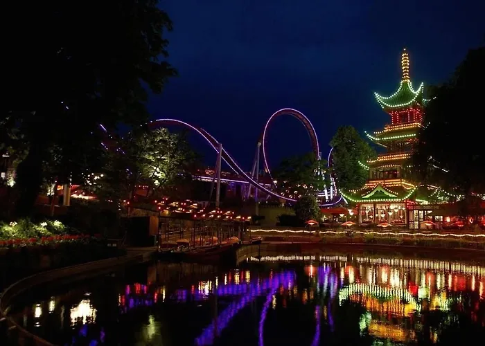 Location - Steps From Tivoli & Nyhavn Апартаменты