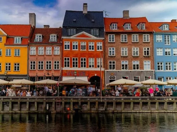 Location - Steps From Tivoli & Nyhavn Апартаменты *